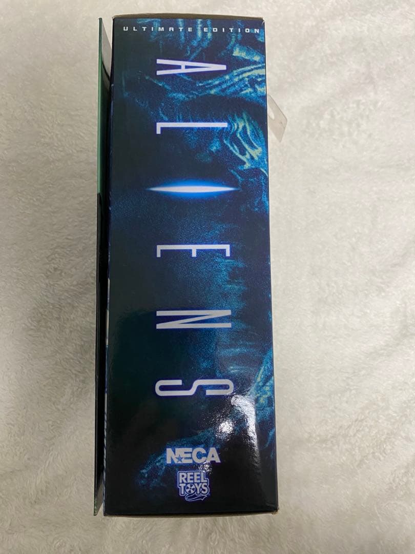 NECA ネカ アルティメット ウォーリー エイリアン プレデター