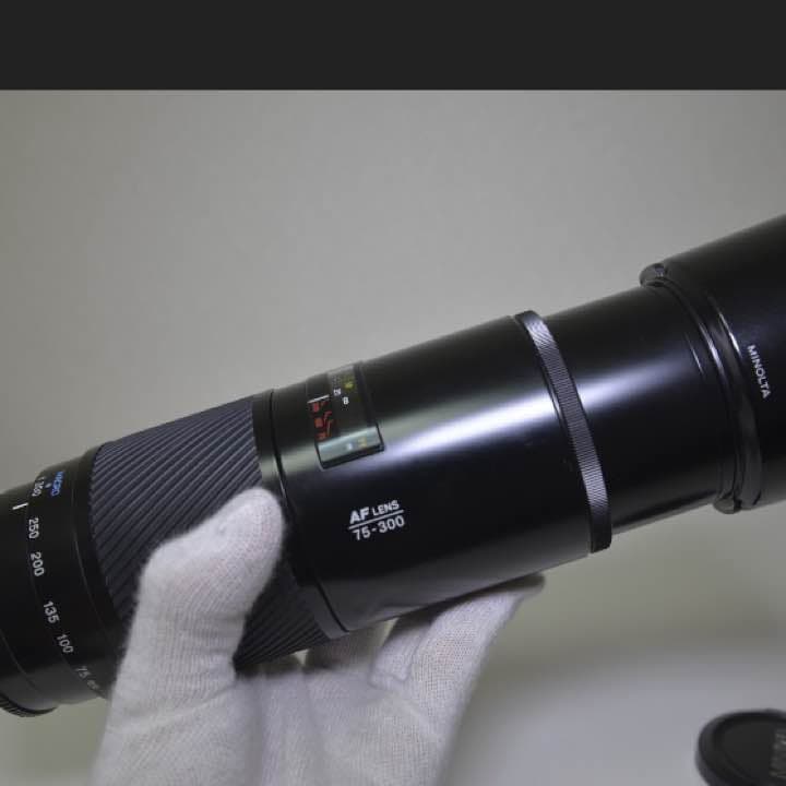 望遠レンズ MINOLTA AF 75-300mm f4.5-5.6
