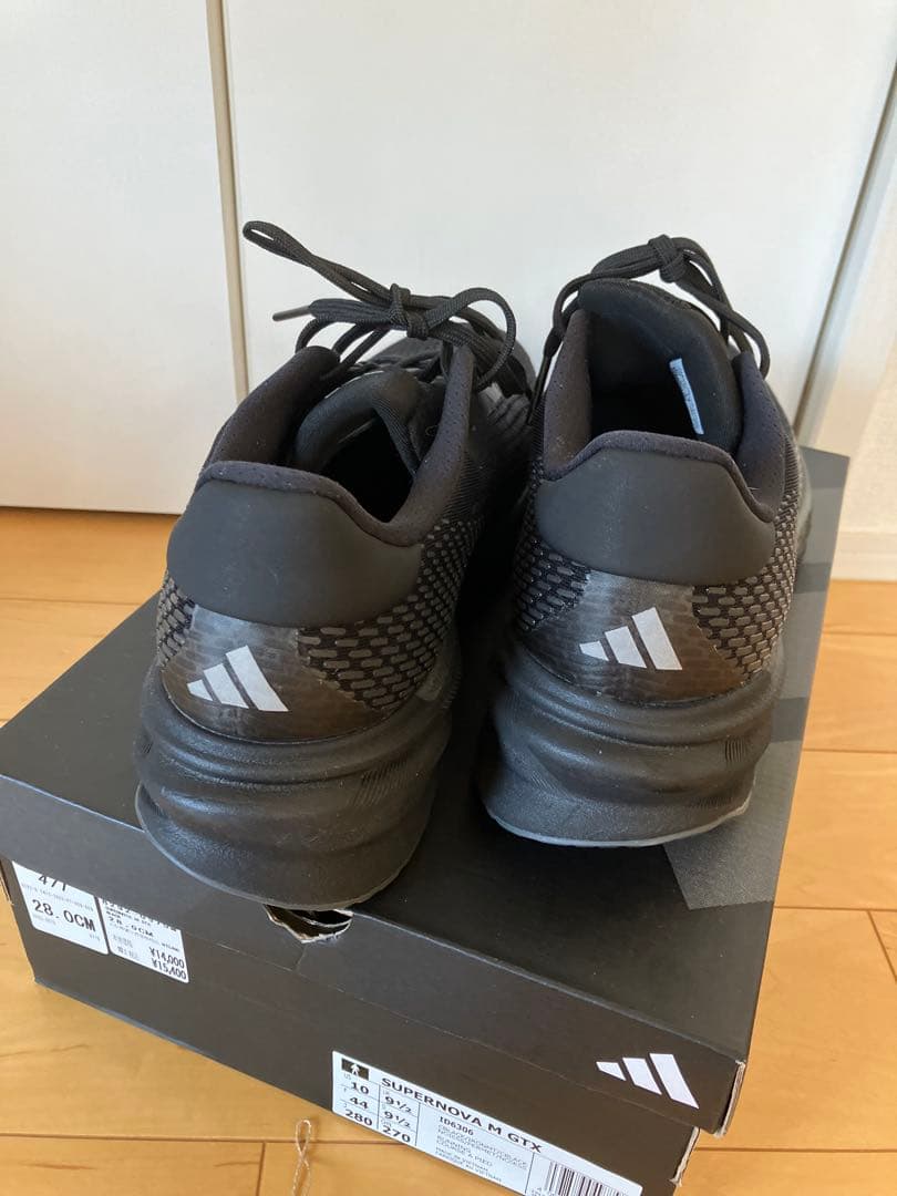 GORE-TEX 28.0cm 新品 adidas SUPERNOVA