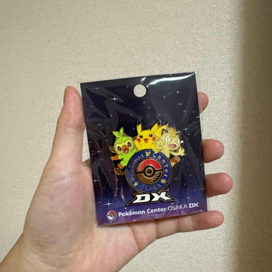 ポケモンセンター大阪DX 心斎橋 ロゴピンズ バッジ ピンバッジ - メルカリ