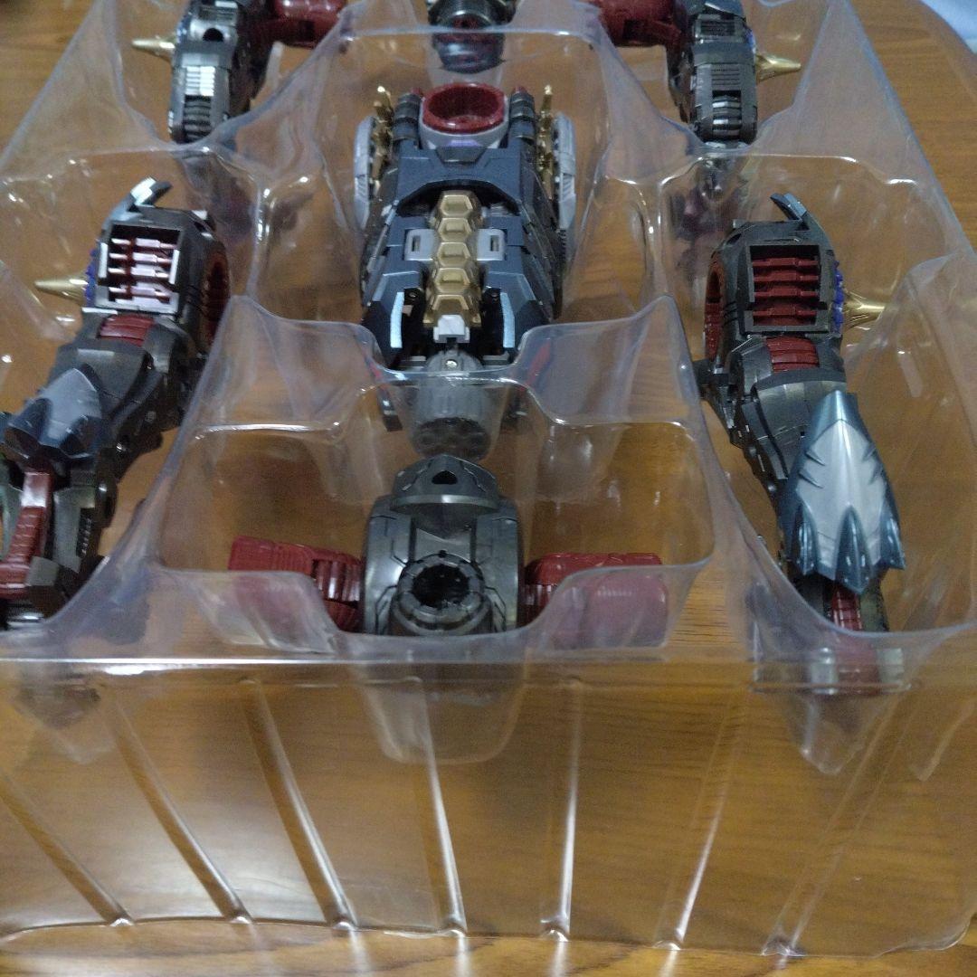 ダイアクロン da-110 ワルダロアーズ〈ジャグワ〉[タカラトミー]