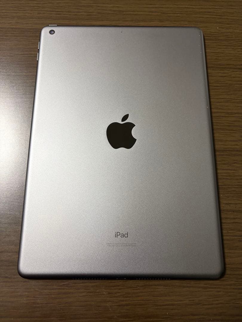 Apple iPad(第7世代)シルバー 32g WiFiモデル 最大容量93% Apple iPad 10.2インチ 第7世代 Wi-Fi 32GB 2019年秋モデル 価格比較