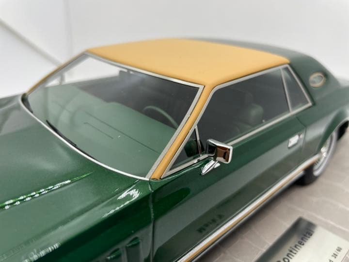 AMC1/18 リンカーン Continental Mark V Cartier