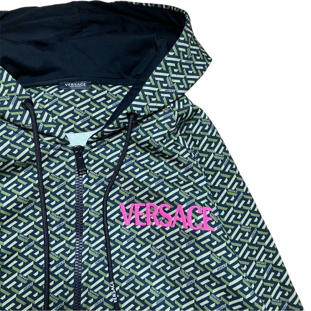 極美品 VERSACE ジップアップパーカー グレカ 総柄 38サイズ - メルカリ