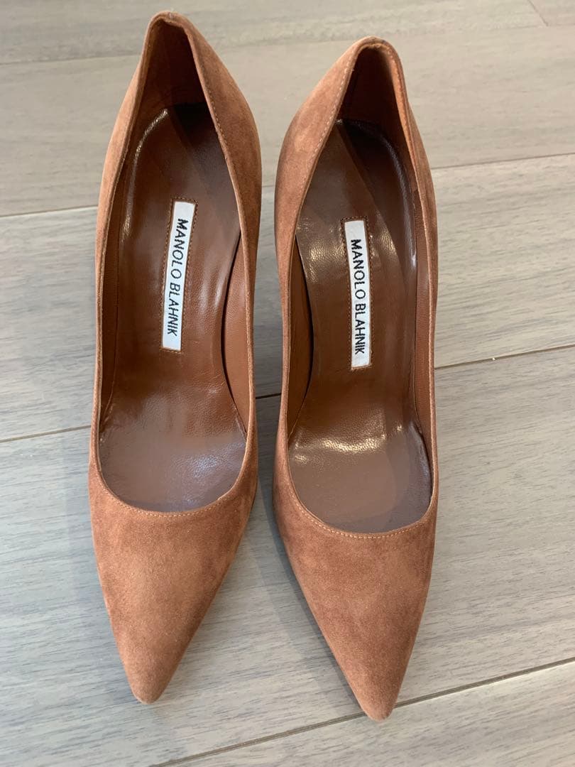 【未使用】MANOLO BLAHNIK ブラウン スエード 35.5 中古・古着通販】Manolo Blahnik (マノロブラニク) スウェードパンプス