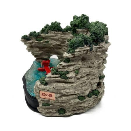 ライトアップジオラマ 紅の豚 ポルコのアジト スタジオジブリ - メルカリ