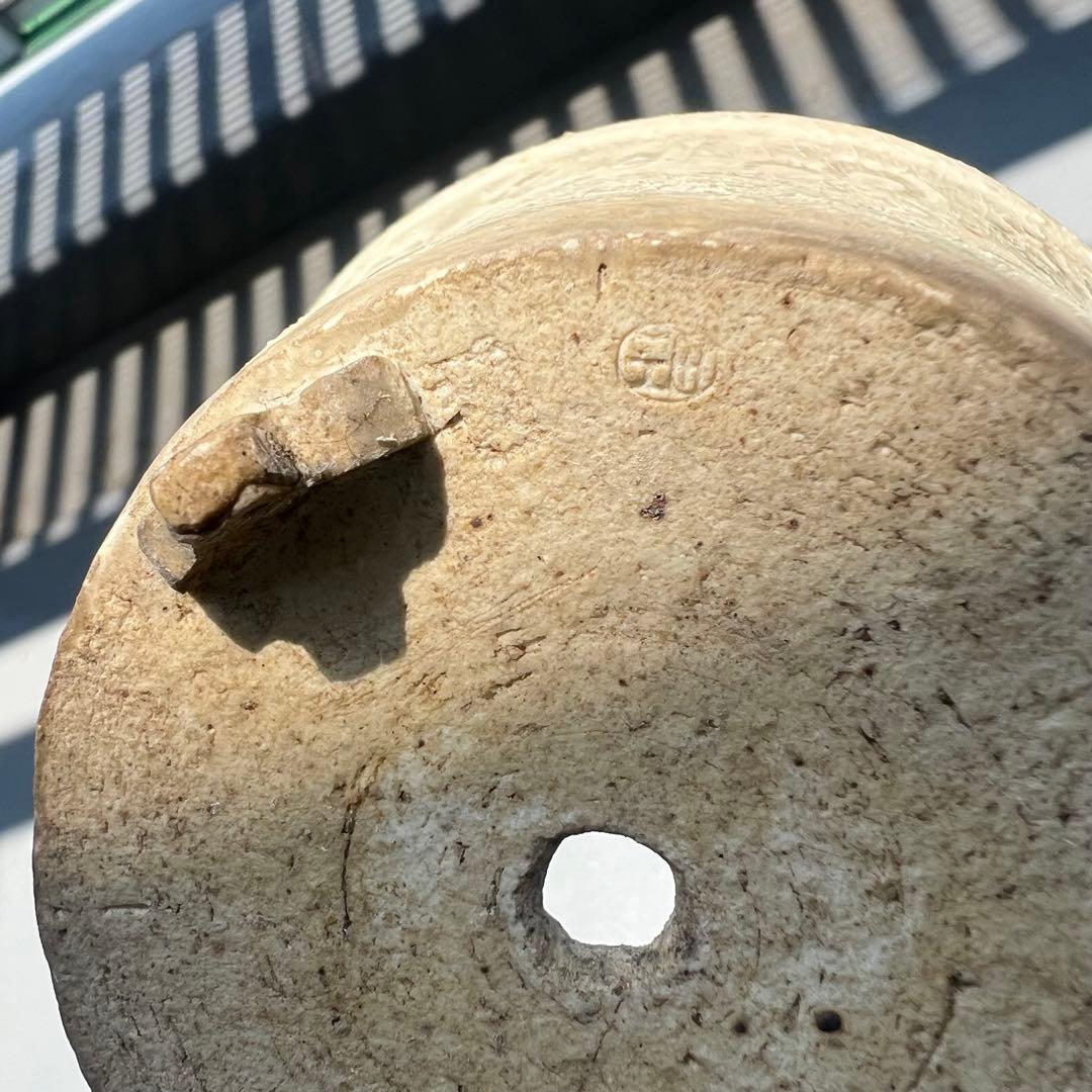 471.彫刻桜図白釉丸鉢 盆栽鉢 古鉢 植木鉢 11.1*7.3cm