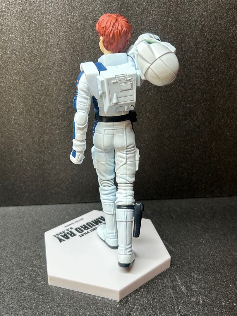 ガンダム　一番くじ　アムロ・レイ　フィギュア