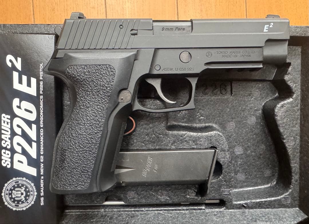 【美品】東京マルイ SIG SAUER P226E2 No.48