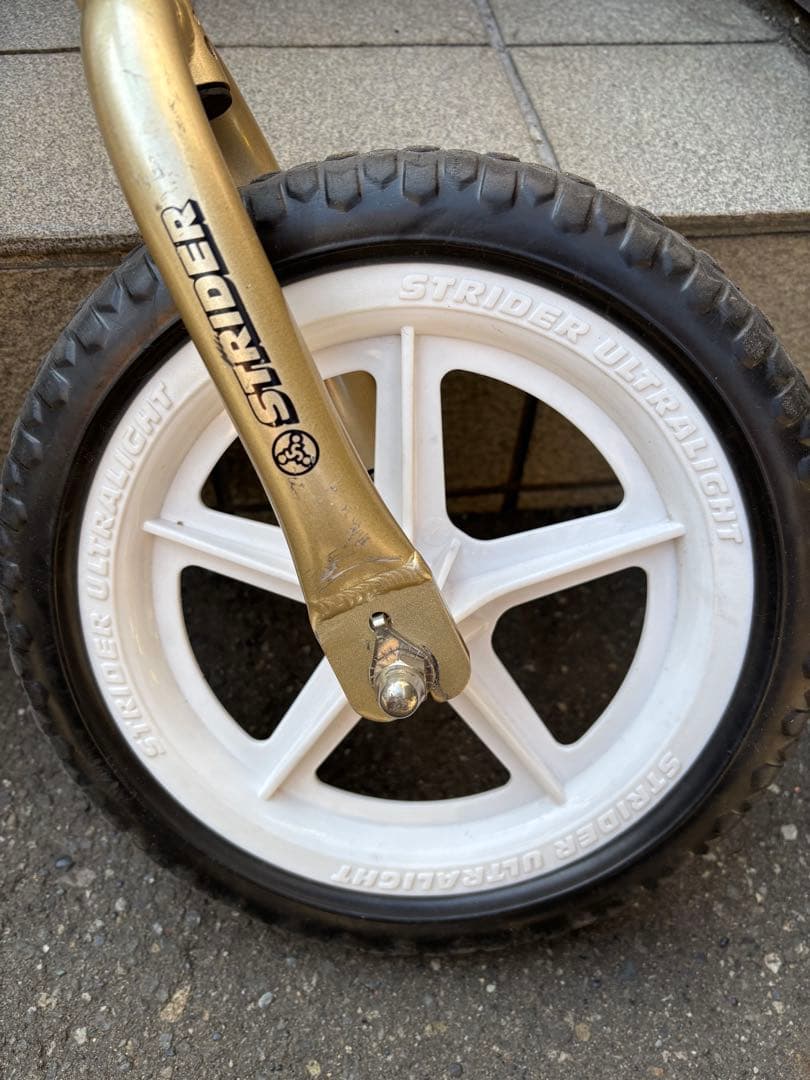 ストライダープロ10周年記念モデル　シャンパンゴールド