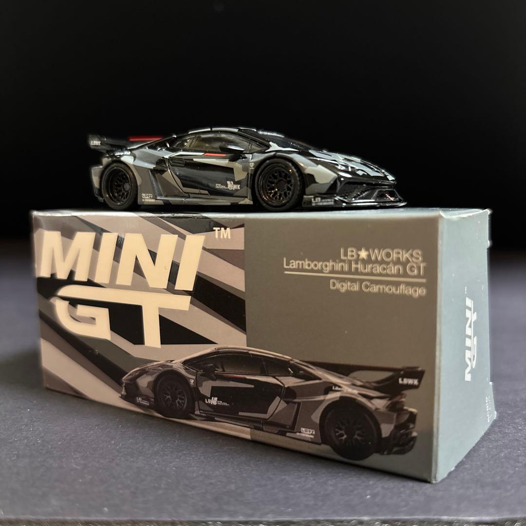 MINIGT LBWK 1/64 ランボルギーニ ウラカン カモフラージュ