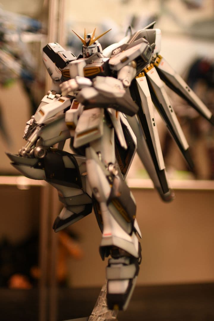 MGHi-vガンダム　全塗装完成品