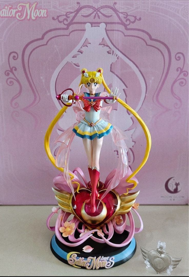 美少女戦士セーラームーン MoonGlow 月野うさぎ スタチュー フィギュア 優雅な佇まいの月野うさぎ！ 映画「美少女戦士セーラームーンEternal