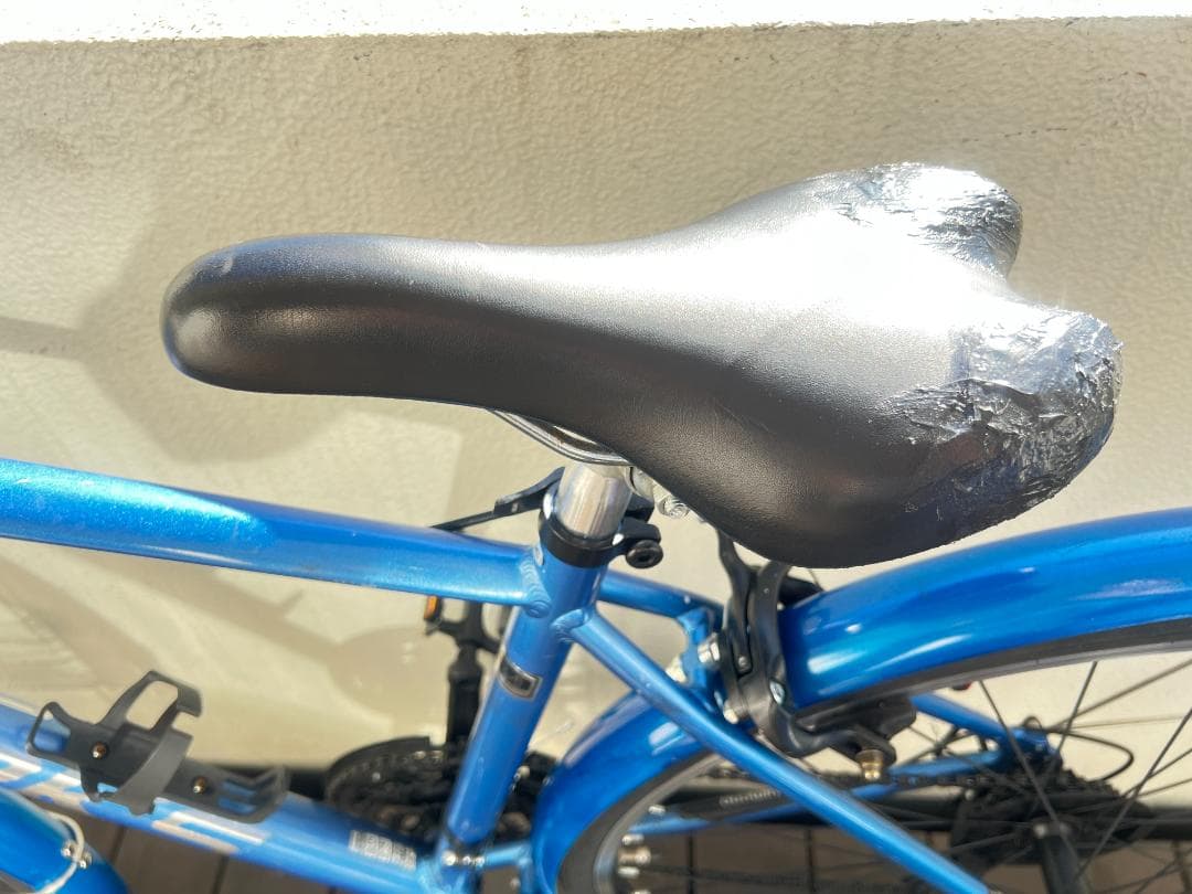 FORKS700Cクロスバイク シマノ18段変速(前3段×後6段) 引取専用