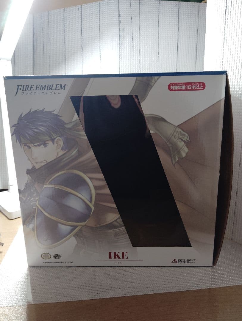 外箱損耗】1/7 スケールフィギュア アイク - メルカリ