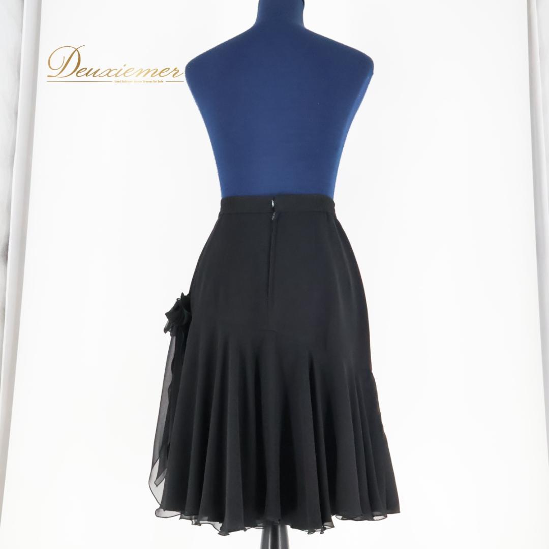 日本製 社交ダンス衣装】ブラック Chacott スカート ラテン 黒 無地