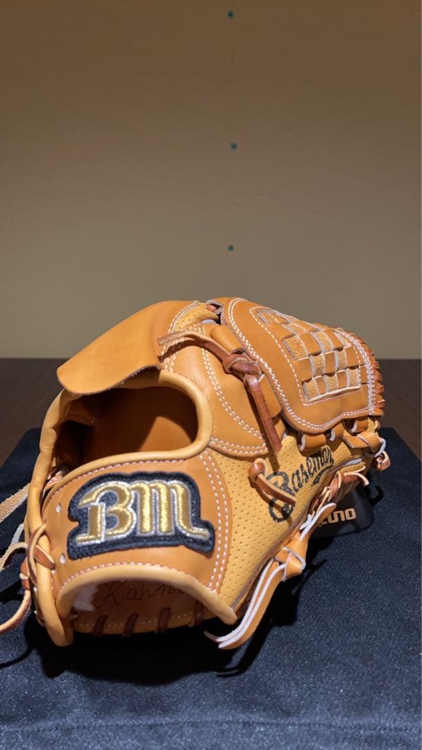 貴重 ベースマンの硬式用グラブ 投手モデル 貴重 ベースマンの硬式用グラブ 投手モデル - メルカリ