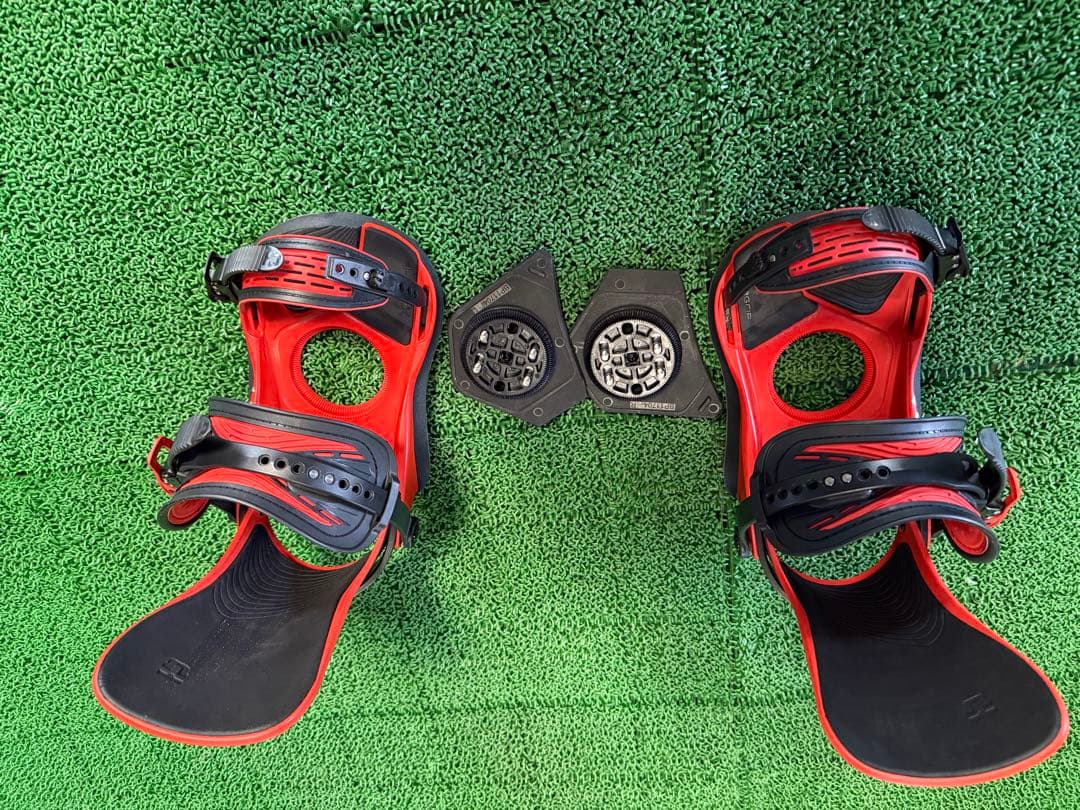 UNION ULTRA スノーボードビンディング レッド×ブラック - メルカリ