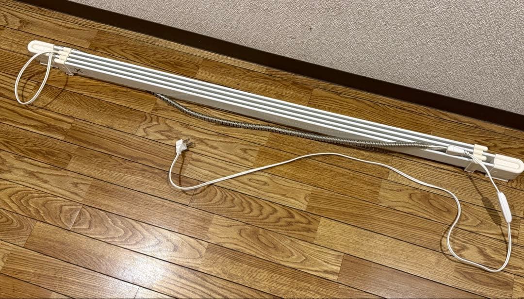 森永　ウインドーラジエーター　W/R-1219 窓から部屋の寒さを解決する森永ウインドーラジエーター。W/R-1219