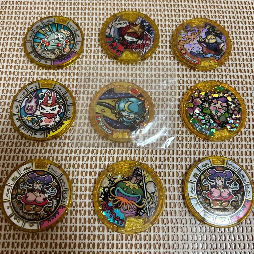 妖怪メダル ブシニャン 初代 レジェンドメダル - メルカリ