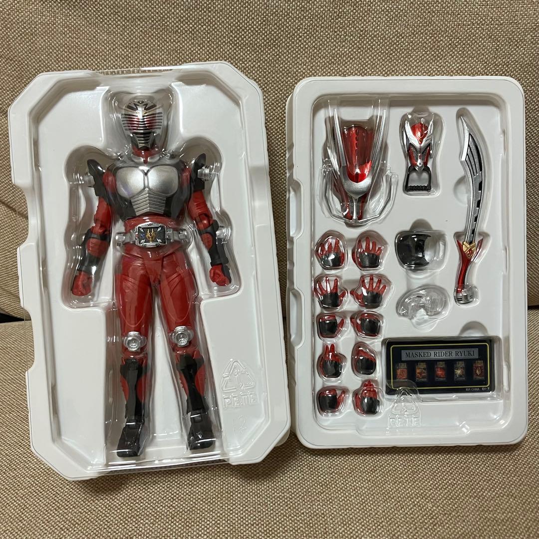 Figuarts 真骨彫 仮面ライダー龍騎 フィギュアーツ