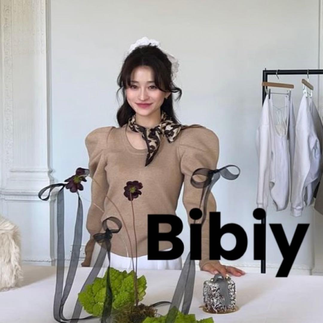 Bibiy ブラック パフスリーブ ニット - メルカリ