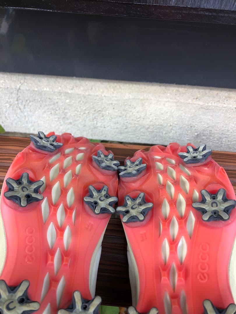 美品ECCO biomゴルフシューズ 37 23.5cm ソフトスパイク - メルカリ