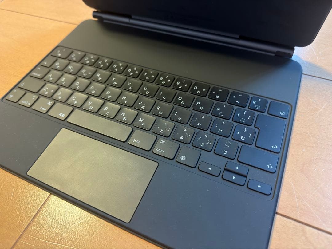 Apple iPad Magic Keyboard ブラック Apple releases a black color version of the Magic Keyboard for