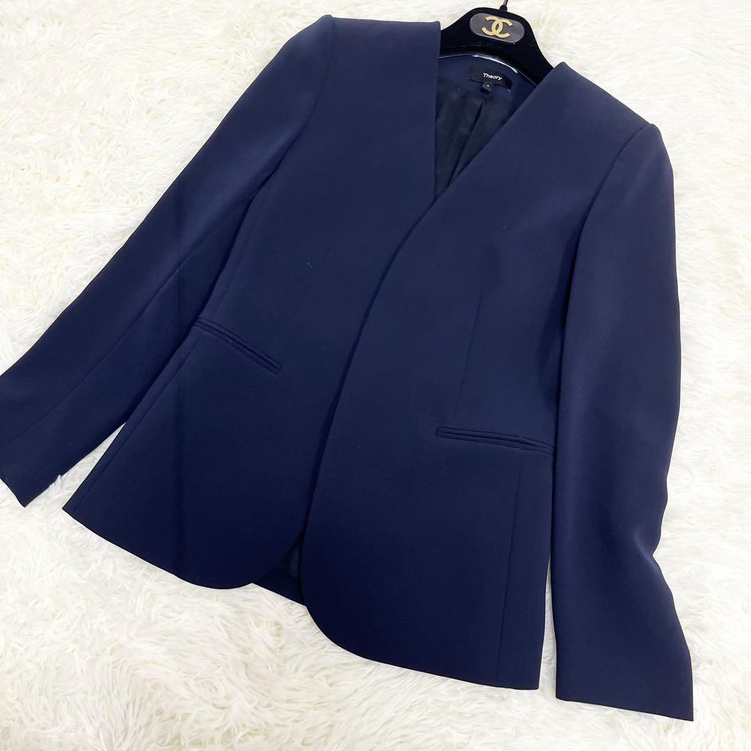 極美品 セオリー ノーカラーパンツスーツ 現行Classic Crepe 紺