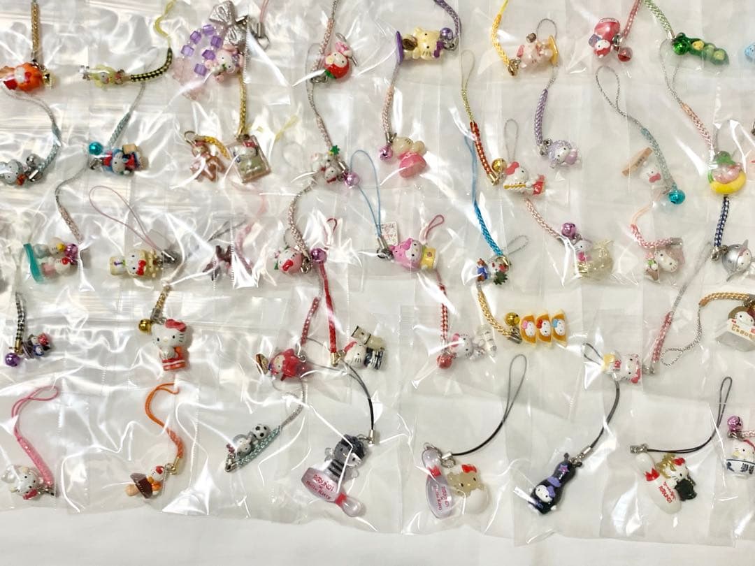 ご当地キティ　キーホルダー　ストラップ　ペン　170個セット　サンリオ