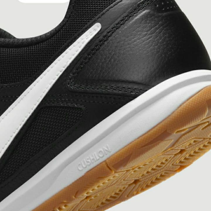 新品・未使用　NIKE GATO 28.0cm