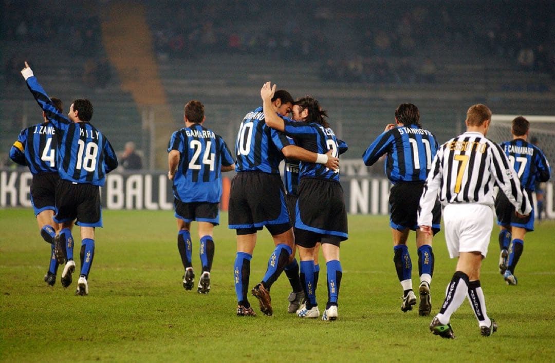 インテル 03/04 #20 レコバ ユニフォーム - メルカリ