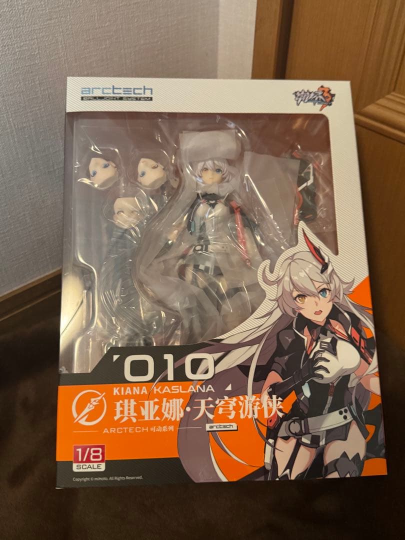 アルター 崩壊3rd キアナ　フィギュア　1/8 アルター 崩壊3rd 1/8 空の律者 キアナ｜ホビーの総合通販サイト