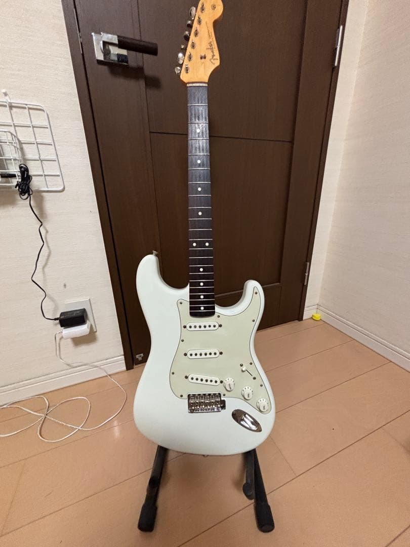 ギター Fender MIJ Traditional 60s Stratocaster Fender / MIJ Traditional 60s Stratocaster Rosewood Fingerboard