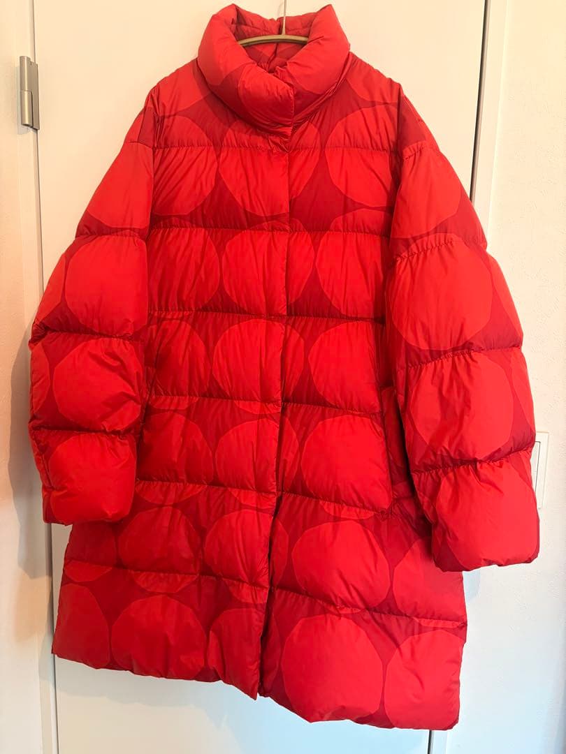 海外限定UNIQLO x marimekkoウルトラライトダウンジャケット赤 ユニクロ公式 | ウルトラライトダウンパーカ