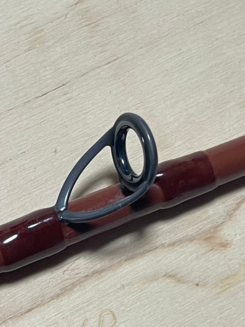 ティート グラマラスボウアナアキG