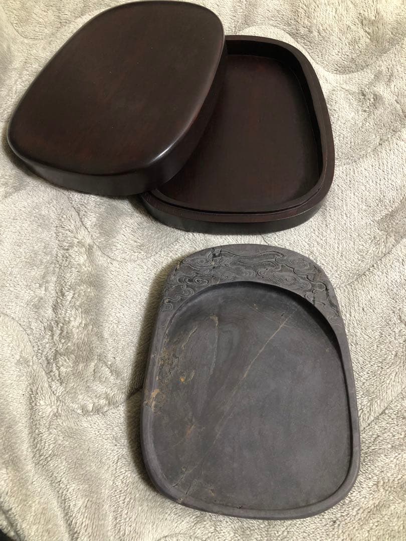 硯【端渓硯　胭脂暈・蕉葉白・火捺・金綫など】◆6.5吋◆上質箱◆旧老坑水巌坑美石 宋坑端渓硯 天然 5.0吋 - 書道用品、墨、墨液、紙、筆を卸価格でご提供