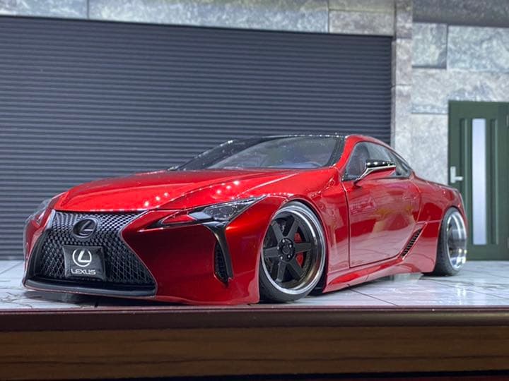 オートアート 1/18レクサス LC500レッドx ダークローズ　カスタム