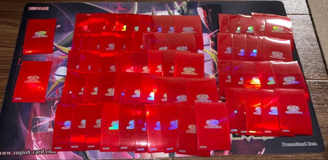 遊戯王 オシリスレッド スリーブ 72枚 - メルカリ