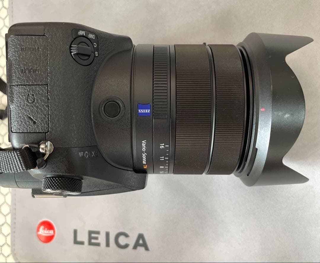 ソニー SONY RX10 M3 III 24-600mm F2.4-4 超望遠