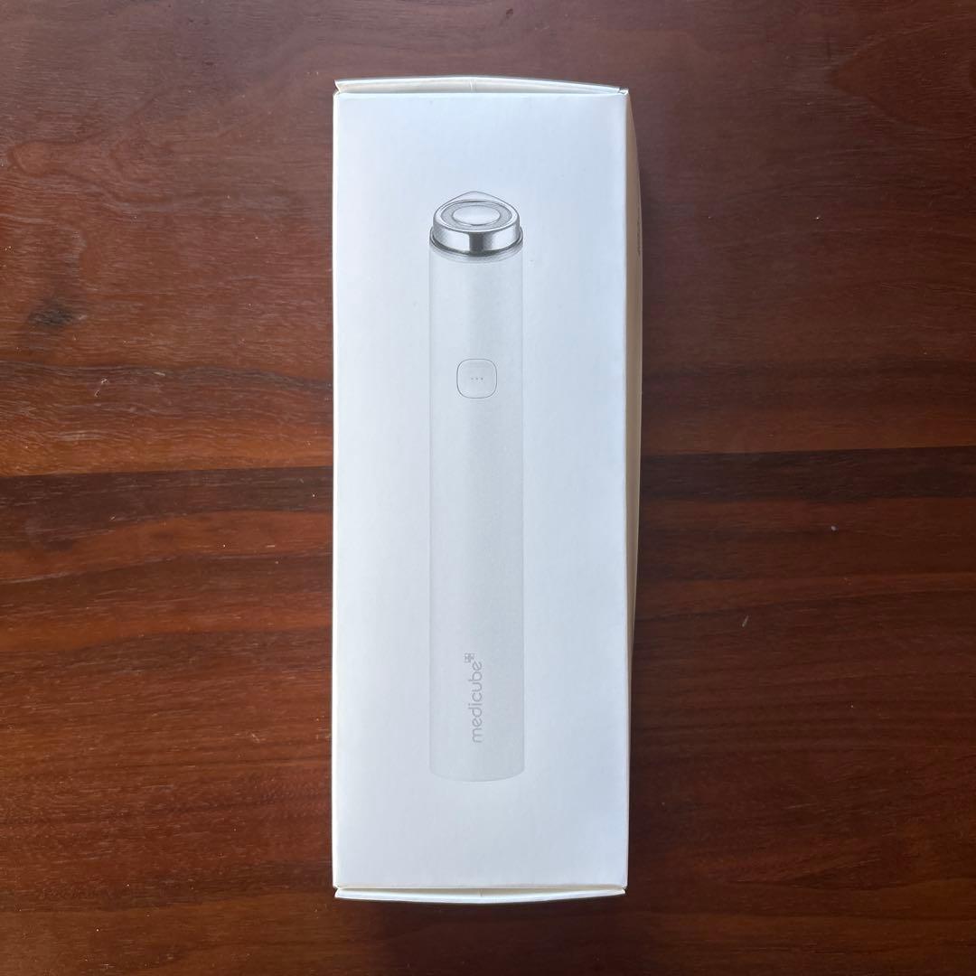 メディキューブ　ブースタープロミニ　ホワイト　美顔器 MEDICUBE メディキューブ ブースタープロ ミニ プラス 美顔器 韓国美容