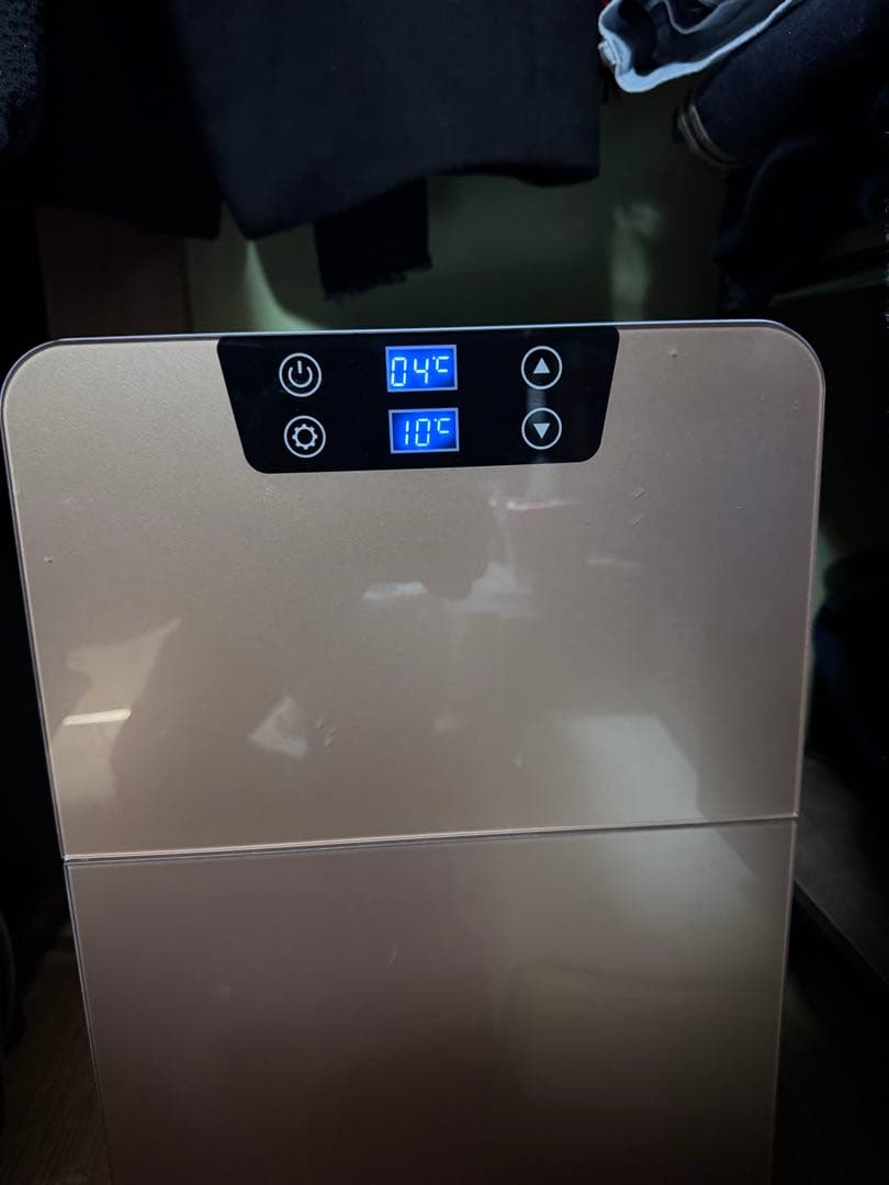 ポータブル保冷温庫 20L EENOUR CWP-20L Amazon | EENOUR 冷温庫 20L ミニ冷蔵庫 ポータブル 保冷庫 小型 2ドア