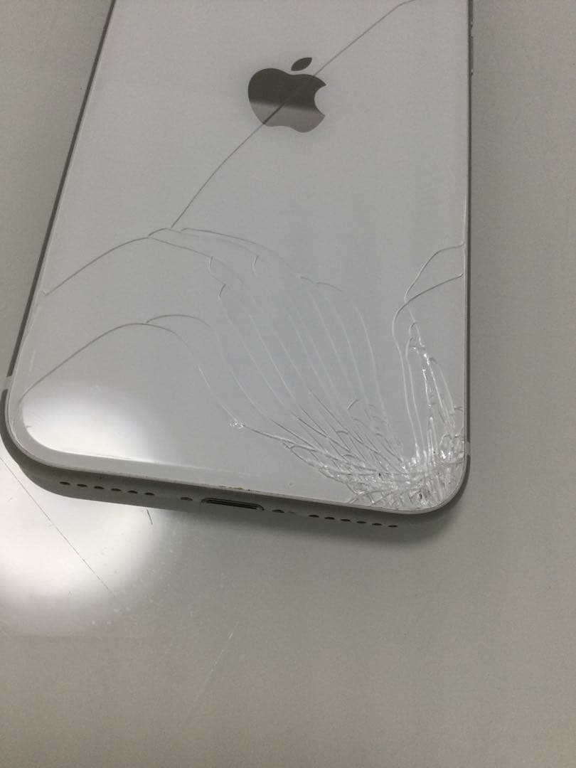 Apple iPhone SE2 128GB白 本体 ジャンク品 バッテリ87% - メルカリ