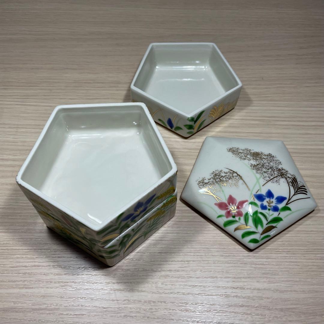 値下げ【昭和】五角形 陶器 三段 かさね重 合格縁起物 - メルカリ