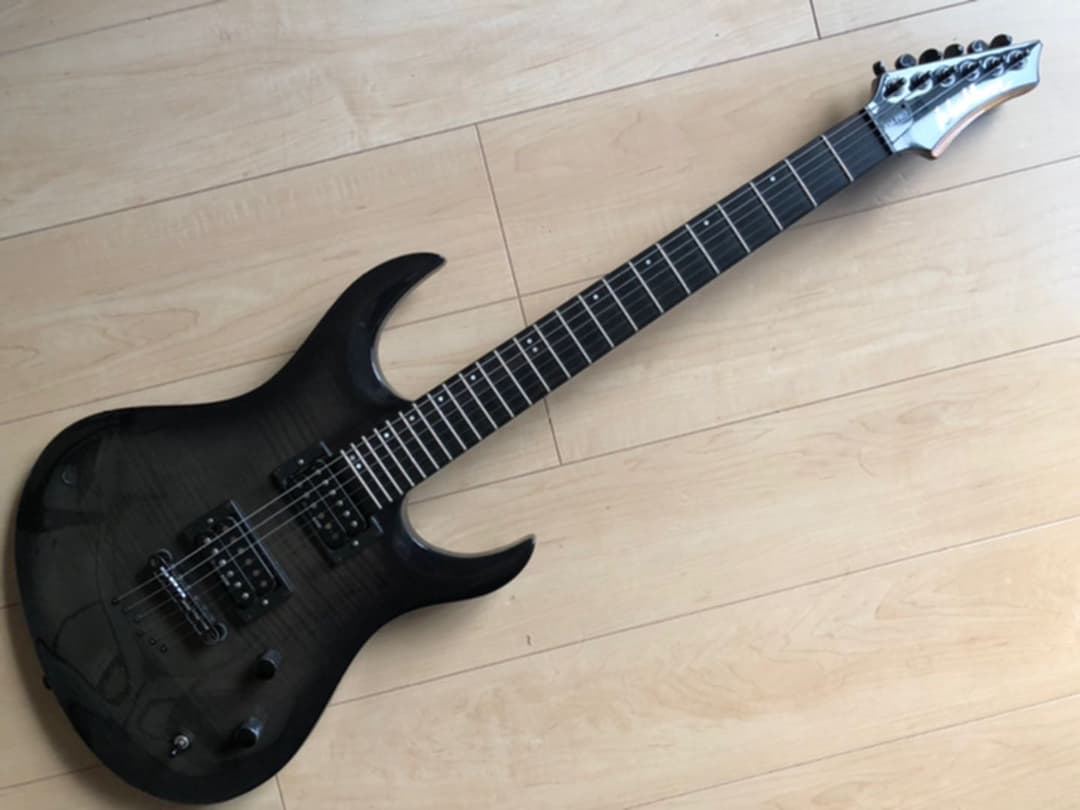 激安！激トラ目トップ！]美しいルックスと弾きやすさのブランド製ギター