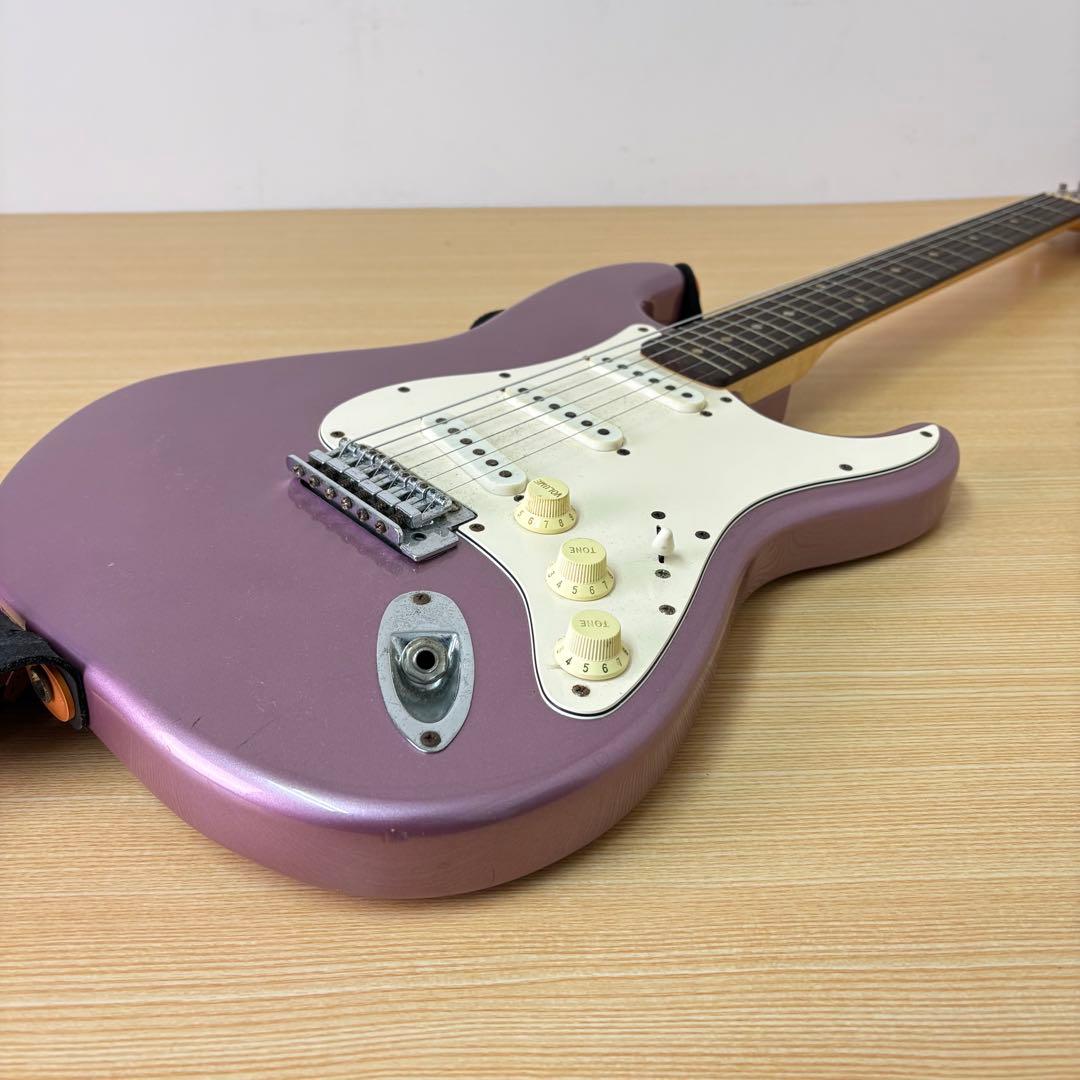 Squier Affinity Stratocaster バーガンディミスト