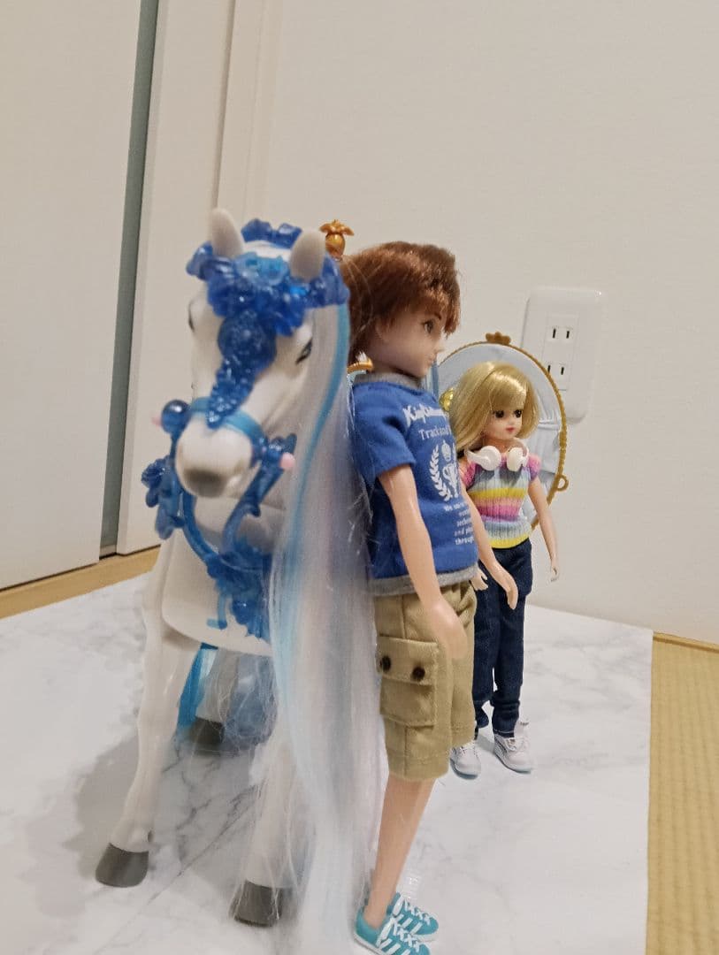 ボブちゃん　シンデレラ 馬車 ディズニープリンセス　リカちゃん　 置物