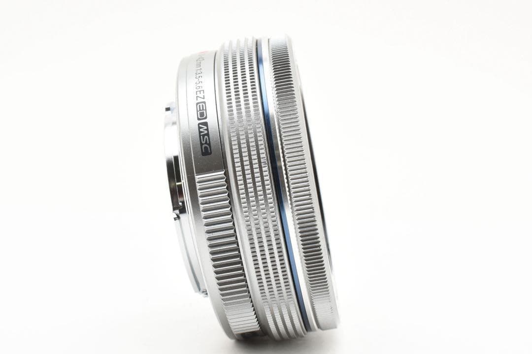 OLYMPUS ED 14-42mm F3.5-5.6 EZ パンケーキレンズ