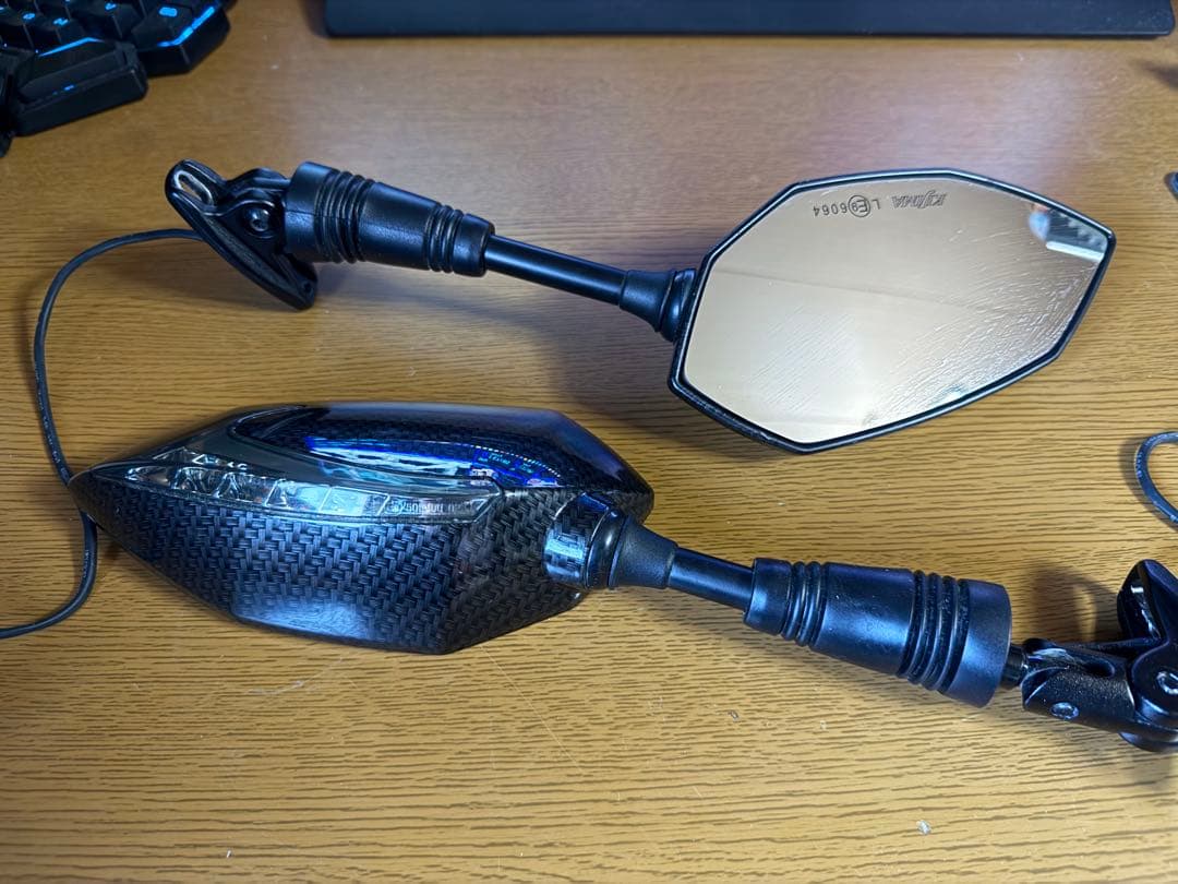 t*g様 キジマ バイクミラー TECH06 LEDウィンカー付き シーケンシャ KIJIMA TECH06 シーケンシャルウィンカー付カウルマウントミラーセット