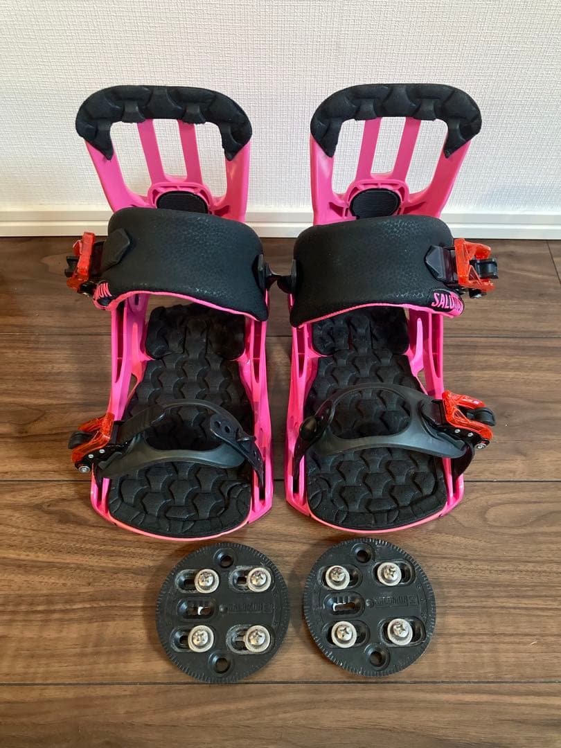 SALOMON RHYTHM スノーボードビンディング ピンク　Sサイズ 楽天市場】Sサイズ のみ 送料無料 SALOMON サロモン バインディング
